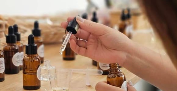 Chiang Mai: Custom Perfume Workshop with 20+ Scents