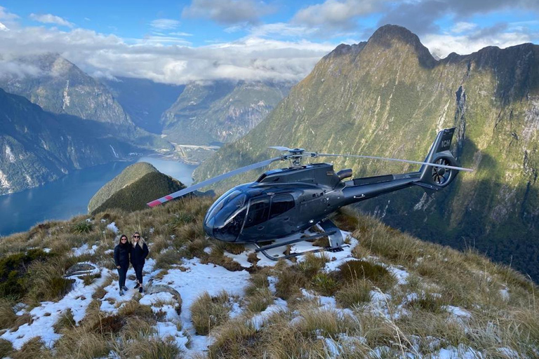 Milford Sound Panoramic Helicopter Tour | 50-Min Experience