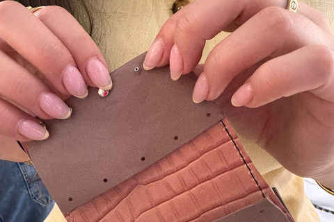 Florence: Craft a Leather Wallet in a Real Artisan Studio
