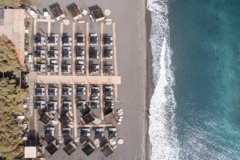Playa de Perivol: Experiencia en la Tumbona del Bar Restaurante FortyOneCabaña privada con toallas, botella de champán, fruta y sushi