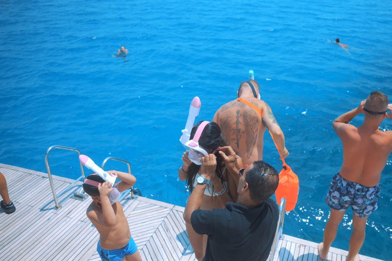 Ayia Napa: Family Cruise with Lunch and Swim Stops