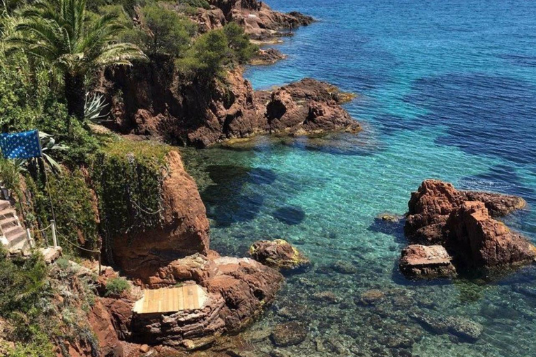 Private Boat Experience without a License with Breakfast in Antibes