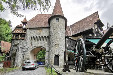 Bucharest: Dracula's Castle, Brasov & Peles Castle Day Trip