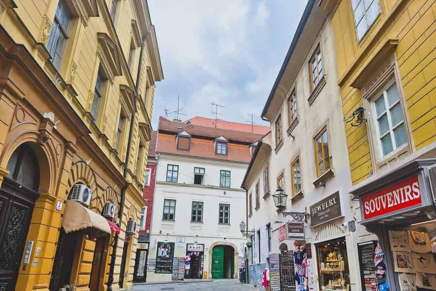 Zagreb: Erkundung mit einem Kunsthistoriker - Private Tour zu Fuß