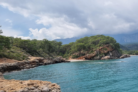 Antalya/Kemer: Paseo en barco por Porto Genovés y baño de barro con almuerzoOpción de punto de encuentro