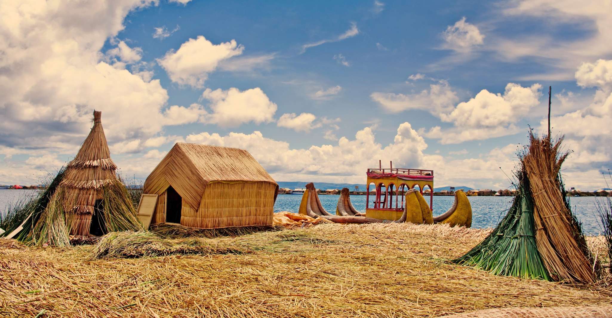 Visite du lac Titicaca d'une demi-journée aux îles flottantes d'Uros - Hizvo