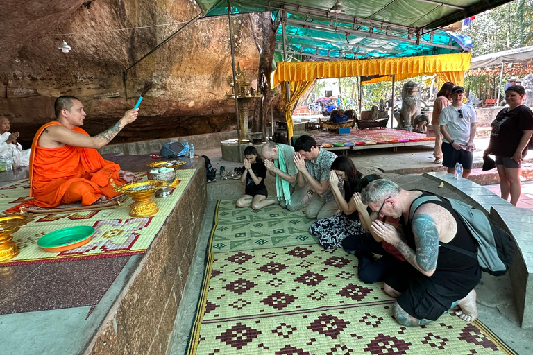 2-Day Angkor Wat, Banteay Srei, Kulen Mountain & Beng Mealea Private tour