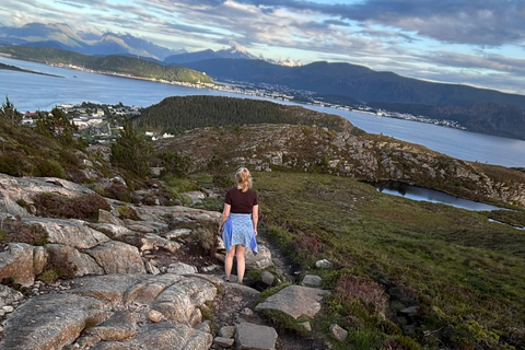 Ålesund: Skjonghelleren Cave & Signalen Summit Hike