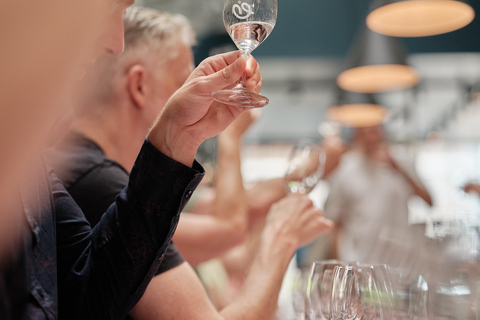 Gothenburg: Distillery Tour and Guided Tasting