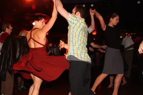 Old San Juan: Salsa Dancing through the Five-Sense