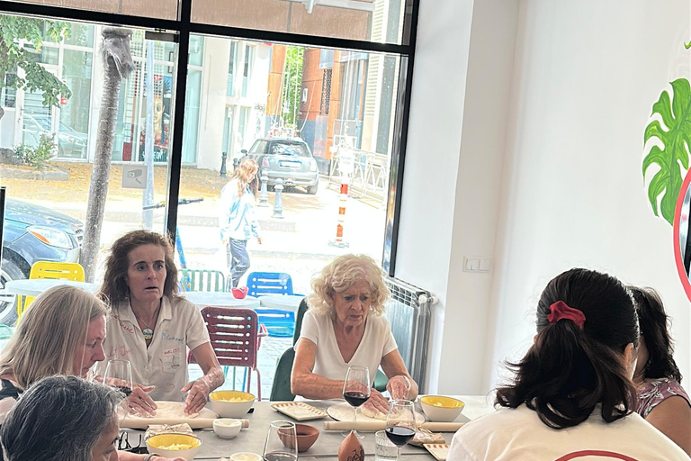 Batumi: Georgian Cooking Class with Wine and Souvenirs