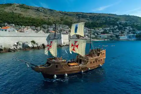 Ab Dubrovnik: Galeonenkreuzfahrt auf den Elaphiten mit Mittagessen