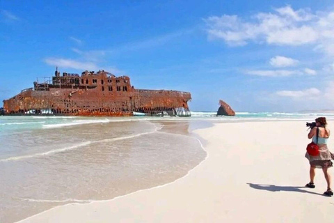 Wrak statku, kaplica Fatimska, pustynia Viana i ceramika Rabil