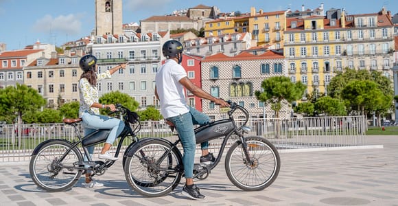 Lissabon: Hügel, Alfama und Mouraria Tour mit dem Elektrofahrrad