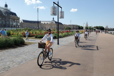 Bordeaux: Wycieczka rowerowa z przewodnikiemWycieczka rowerowa z przewodnikiem w języku angielskim