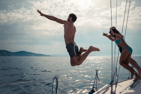 Excursión en catamarán por la Isla del Coral y puesta de sol en Phuket