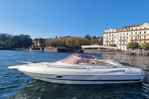 Lake Como: Private Boat Tour with Prosecco Aperitif
