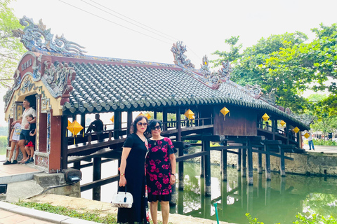 Hue: Privatwagen nach Hoi An über Hai Van Pass, Goldene Brücke