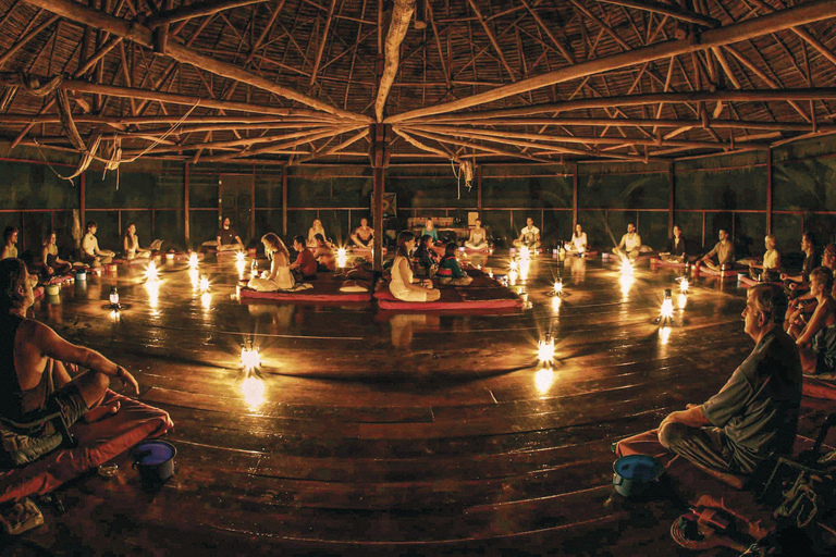 Iquitos: Ayahuasca-ceremoni med läsning av kokablad