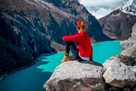 Ancash: Trekking à Laguna Parón com entrada | Dia inteiro|