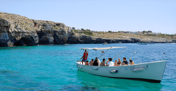 S. M. di Leuca: 2 hour Boat Tour to the Caves with Swim Stop