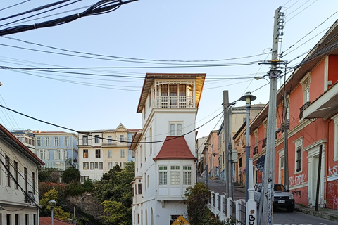 Valparaiso sightseeing tour by car: comfortable, safe, and flexible