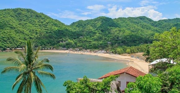 Puerto Vallarta: Yelapa, Majahuitas, Lunch, Open Bar Onboard
