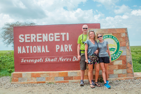 From Arusha: 4-Day Serengeti and Ngorongoro Safari