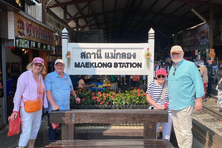 Bangkok: Railway Market & Floating Market Private Tour