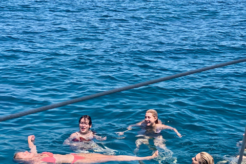 Athens: Full-Day Private Sailing Trip with Meal & Drinks Daily sailing cruise from Athens with food and drinks