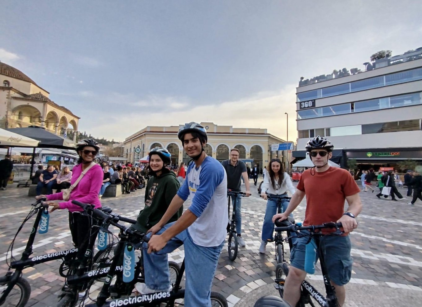 Athen: Oplev byrundvisningen på elektrisk cykel