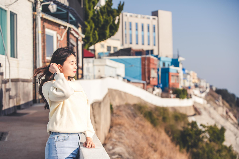 Busan: Private Photography Walk at Huinnyeoul Village