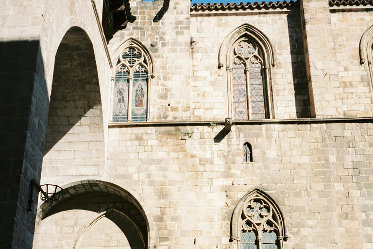 Barcelona 3-in-1 Tour: Sagrada Família, Gaudí & Old Town Private tour