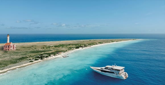 Curaçao: Klein Curaçao Yacht Trip with Beach House Access