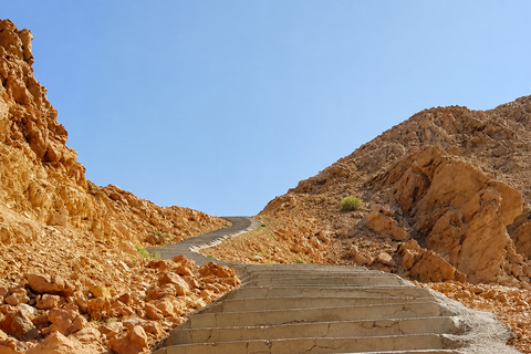 Muscat: Jebel Khoneh Sunset Tour with Transfers