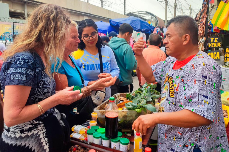 Lima: Gamarra Walking Tour with Witches' Market Visit