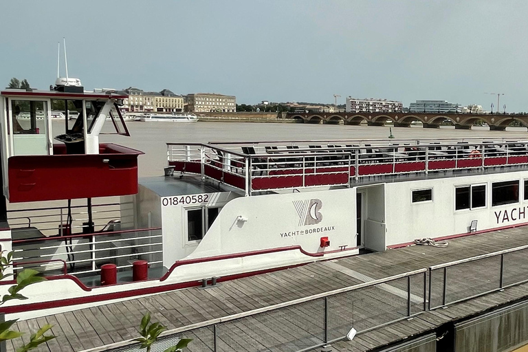 Bordeaux: Garonne River Yacht Cruise with Brunch