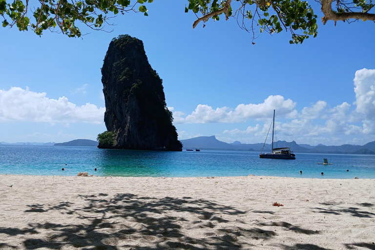 Koh Poda Krabi Half Day: 3-Island Boat Tour with Snorkeling