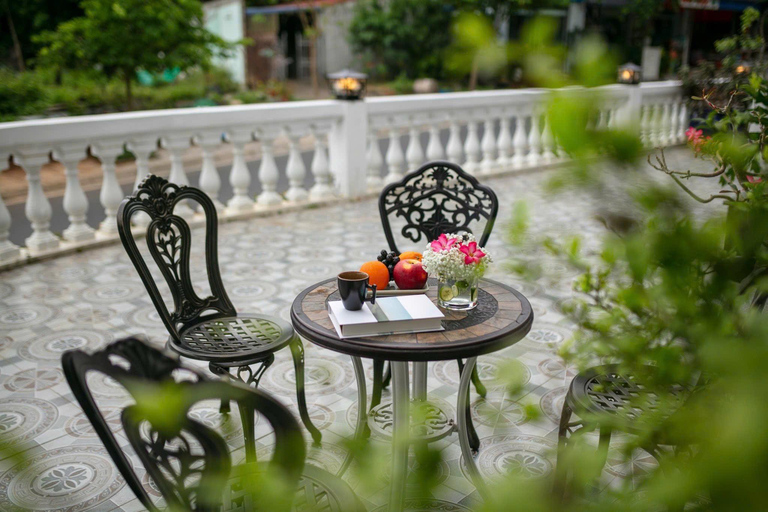 2-tägige Ha Long Bay Island Cruise Tour mit einem 3-Sterne-Kreuzfahrtschiff