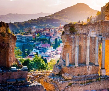 Excursión Privada a Taormina: Descubre Tesoros Ocultos y Paisajes de Ensueño