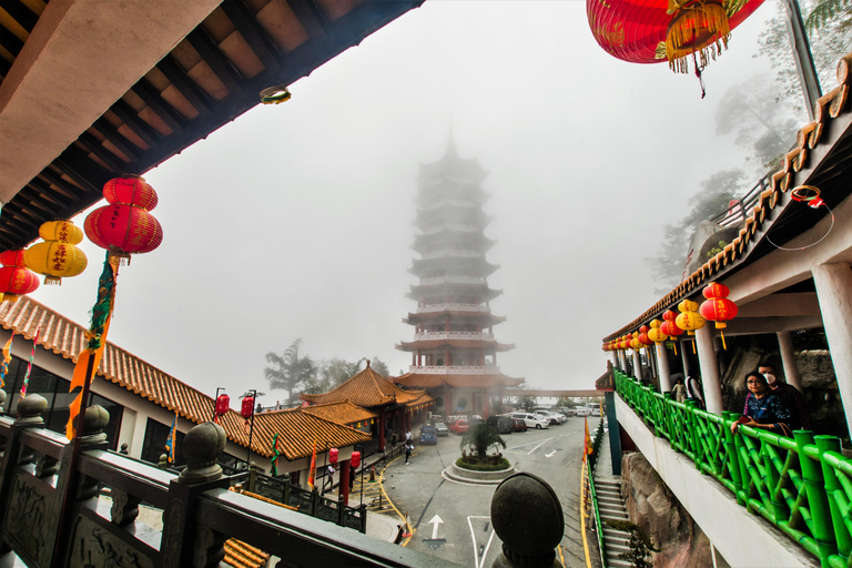 Kuala Lumpur: Genting Highlands Tour with Awana Cable Car Private Tour