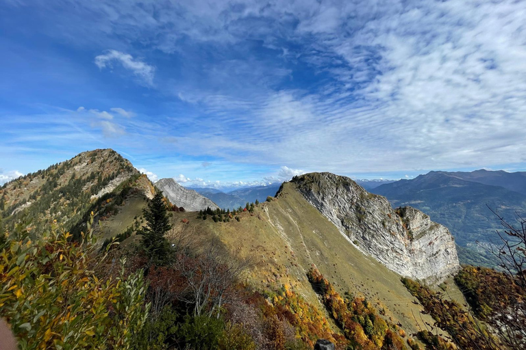 Luxury Private transfers ZRH to Interlaken in V ClassDiscover the enchanting beauty of Lake Como