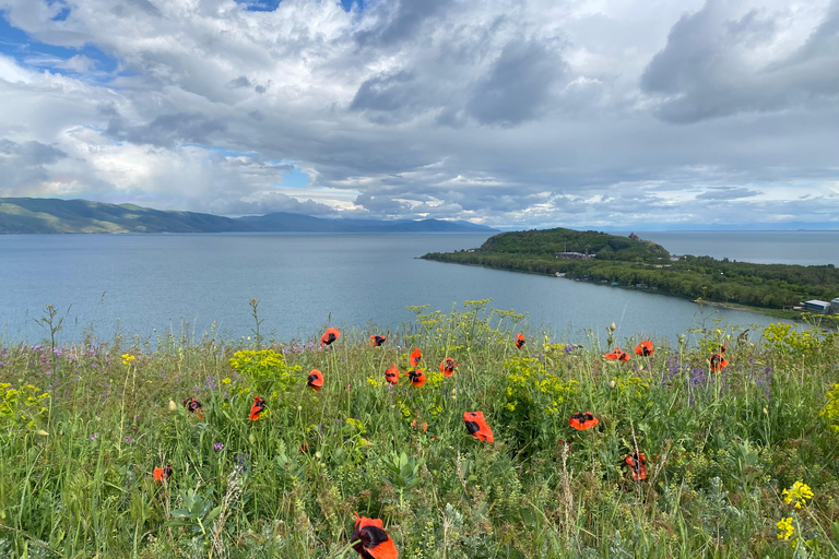 Yerevan: 2-Day Waterfalls and Nature Tour