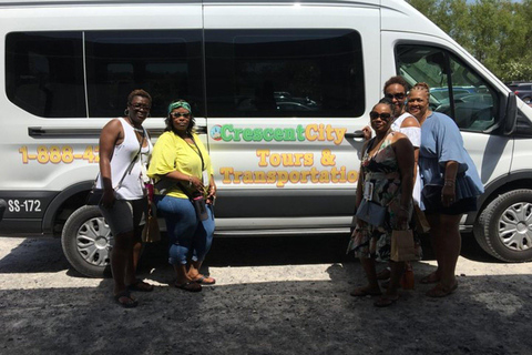 Von New Orleans aus: Whitney Plantation und Airboat Tour ComboWhitney Plantation und großes Airboat mit bis zu 18 Personen