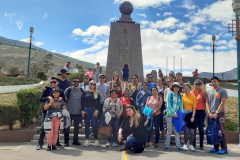 Sommets et culture à Quito Téléphérique et milieu du monde