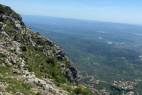 Depuis Tirana : Excursion d&#039;une journée à Kruja et au temple de Sari Salltik