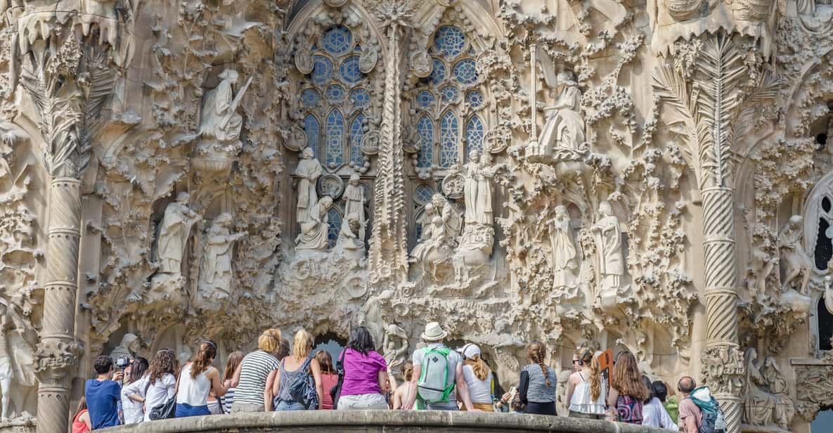 Afbeelding 2 van Barcelona: Sagrada Familia Fast Track Rondleiding