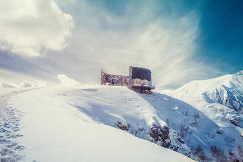 Desde Tiflis: Excursión de un día a Kazbegi