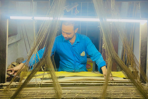 The Weavers Life in Kashi