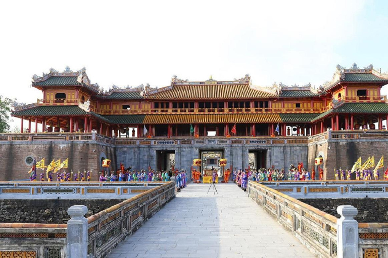 Vanuit Hoi An : Hue Keizerlijke Stad Dagvullende Tour